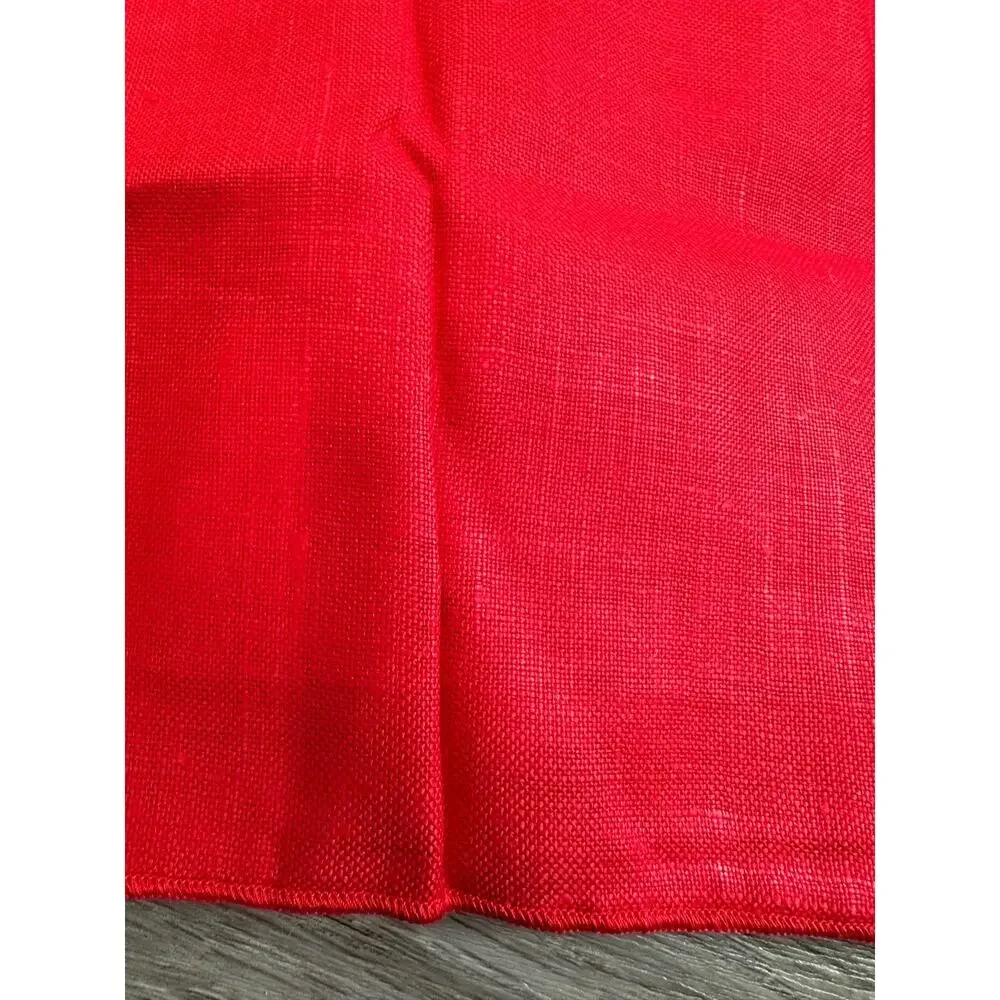 Unbranded red napkins